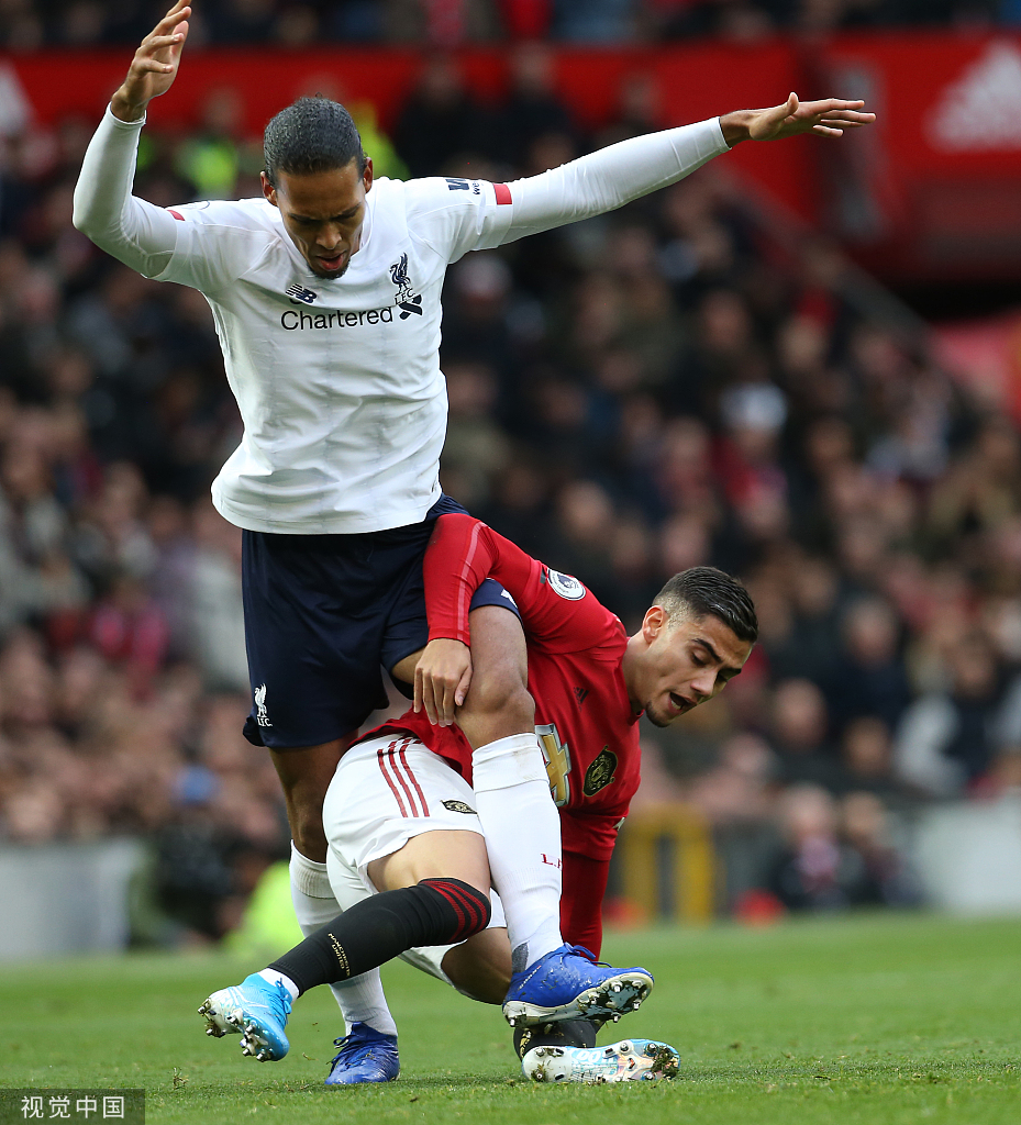 曼联完胜勒沃库森，范戴克刷新纪录的简单介绍