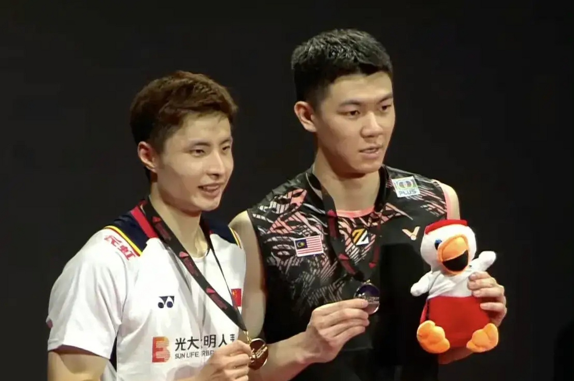 日本队力克丹麦队，李梓嘉惊艳四座