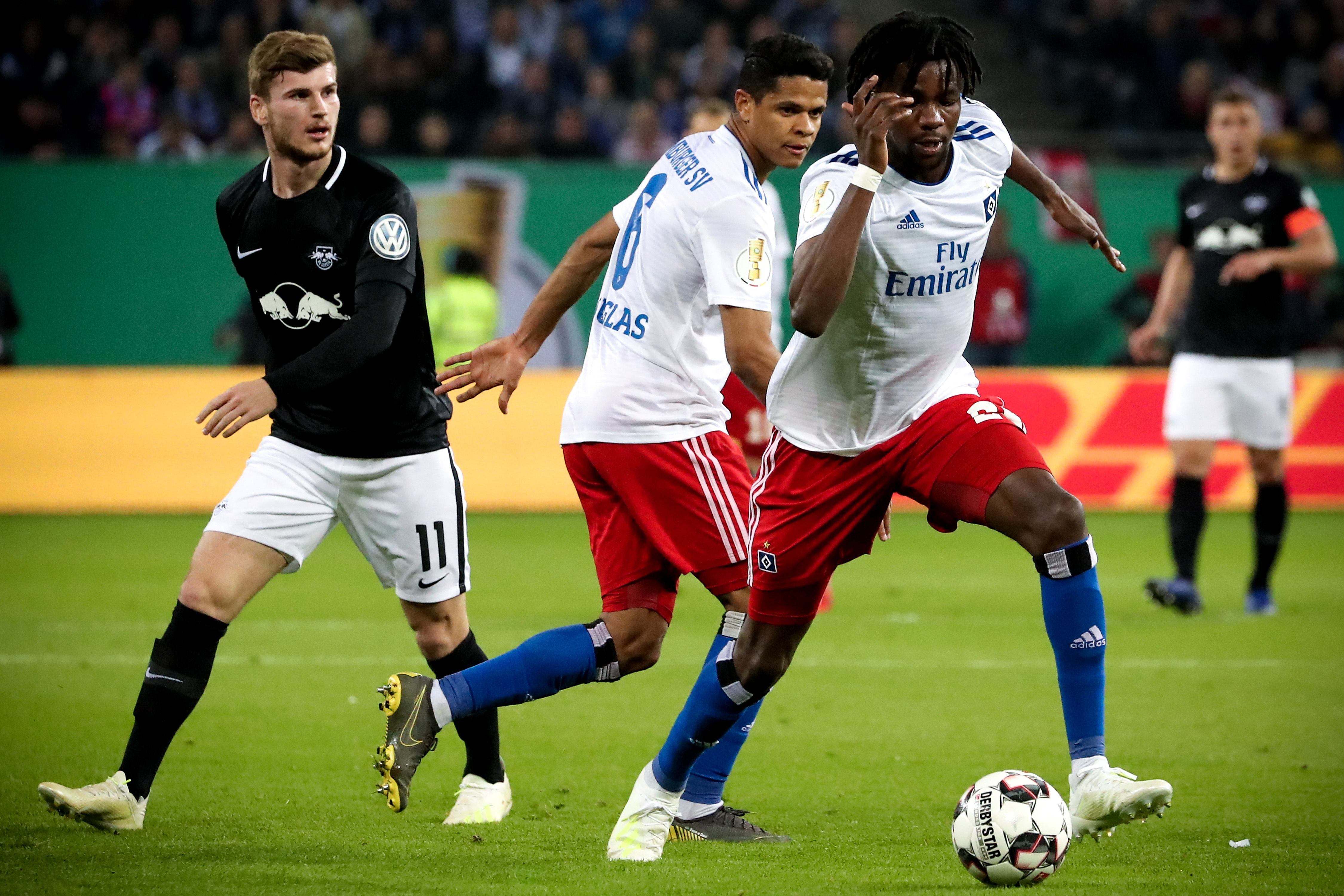 葡萄牙队完胜英格兰队,波尔带队取胜 葡萄牙队完胜英格兰队,波尔带队取胜