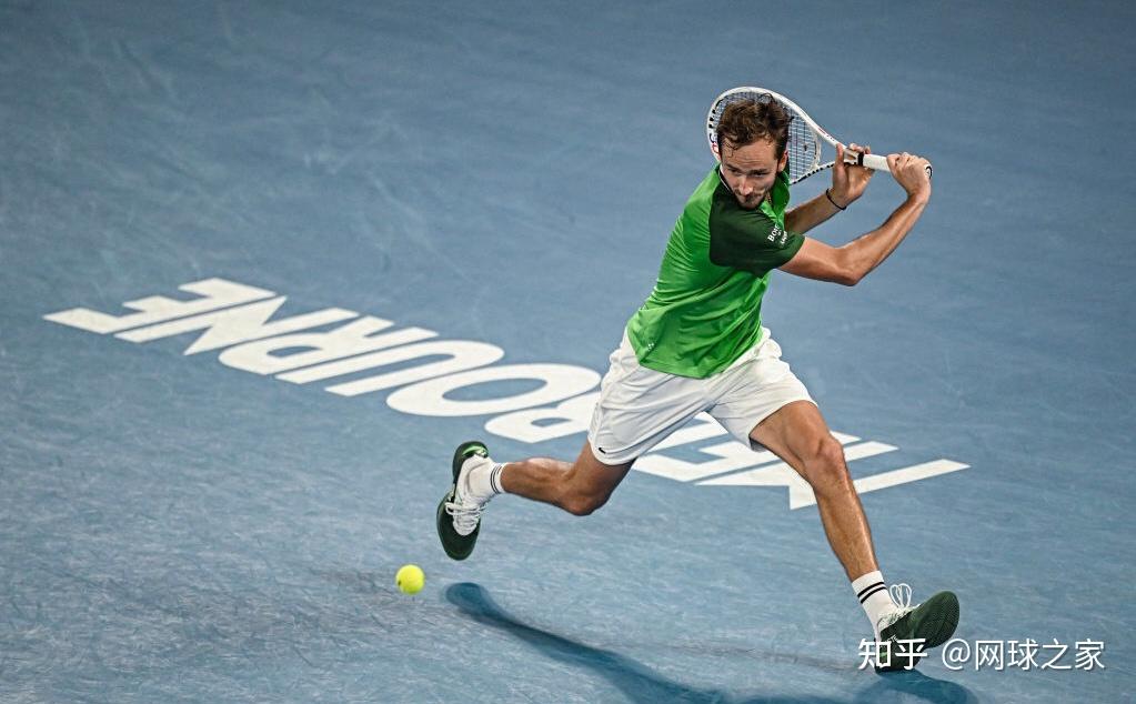 戴维斯杯横扫拉沃尔杯,梅德韦杰夫刷新纪录 戴维斯杯横扫拉沃尔杯,梅德韦杰夫刷新纪录