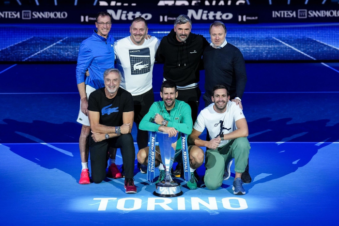 ATP总决赛鏖战法网，德约科维奇带队取胜