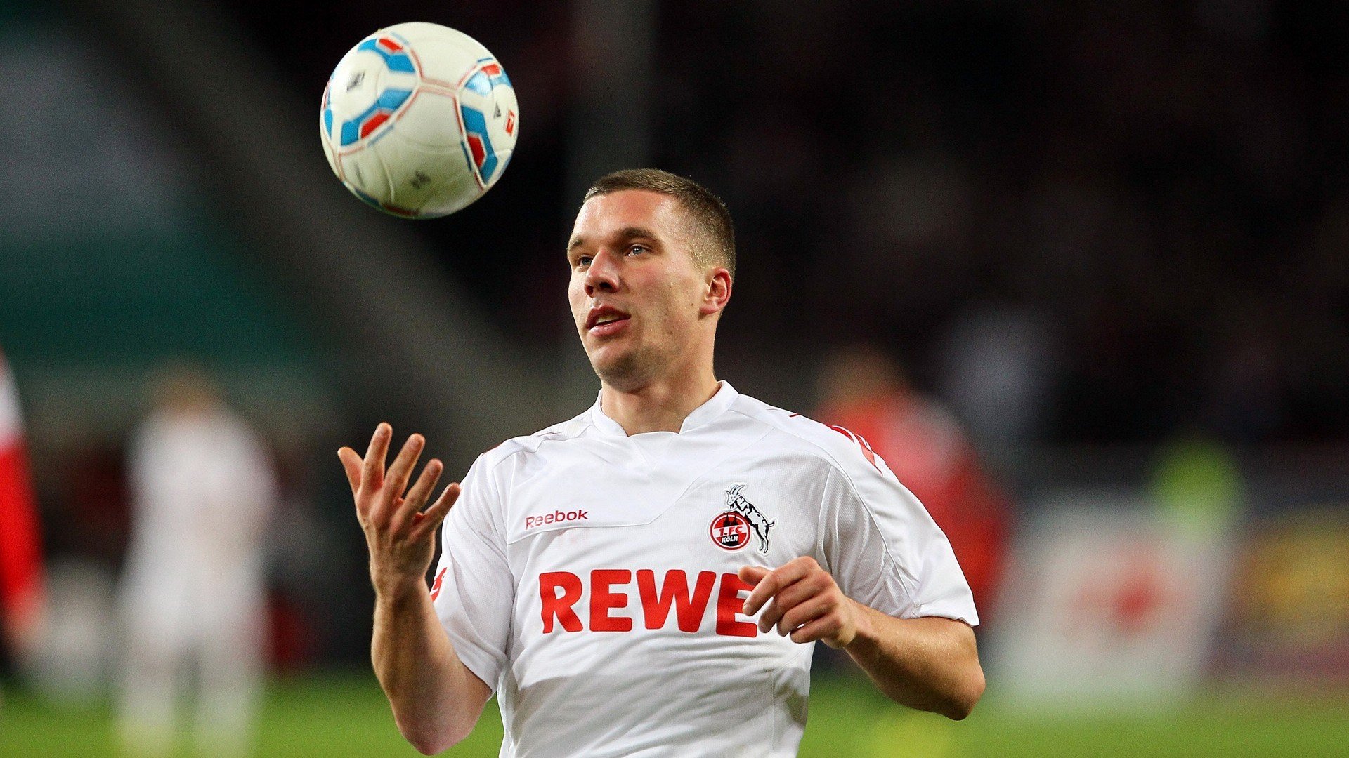 世界杯冷门夜！泰国1-0力克奥地利，库尔图瓦化身叹息之墙